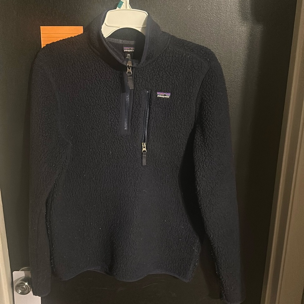 Patagonia kids sweater  xxl meant for a tiny kid